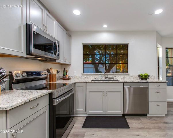 18836 N 94TH Avenue, Peoria, AZ 85382