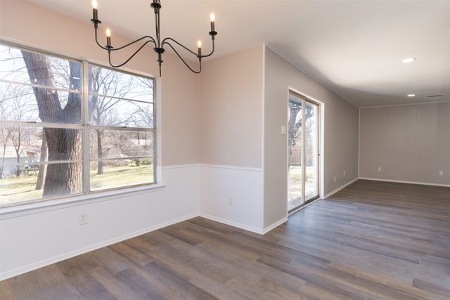 105 Timber Ridge Circle, Burleson, TX 76028