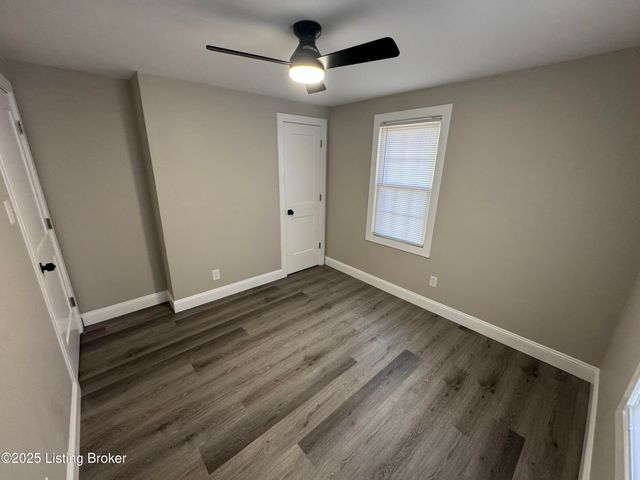 2709 Pioneer Rd, Louisville, KY 40216