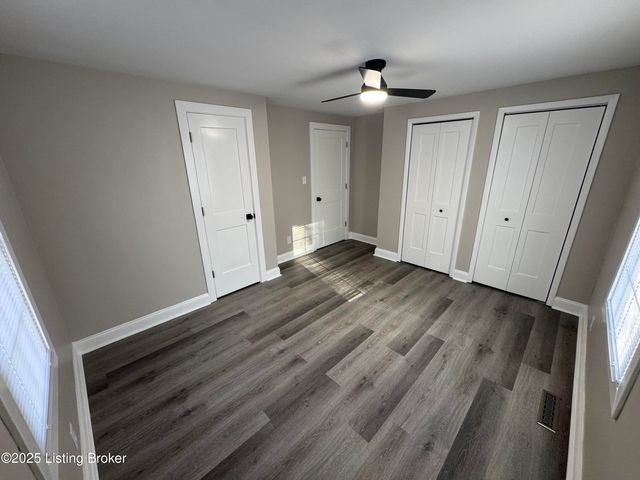 2709 Pioneer Rd, Louisville, KY 40216