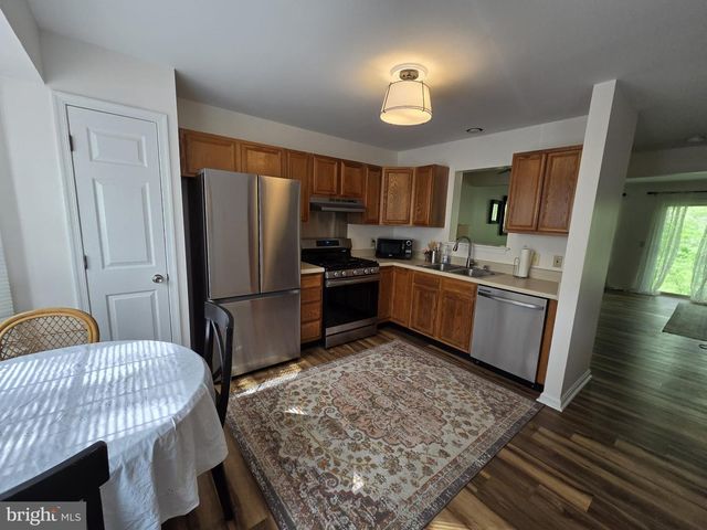 6650 RIDGEBORNE DR, Baltimore, MD 21237