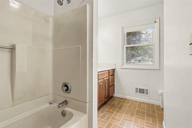 5215 Grosse Pointe Street, Portage, MI 49024