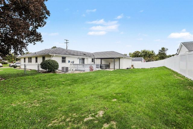 5215 Grosse Pointe Street, Portage, MI 49024