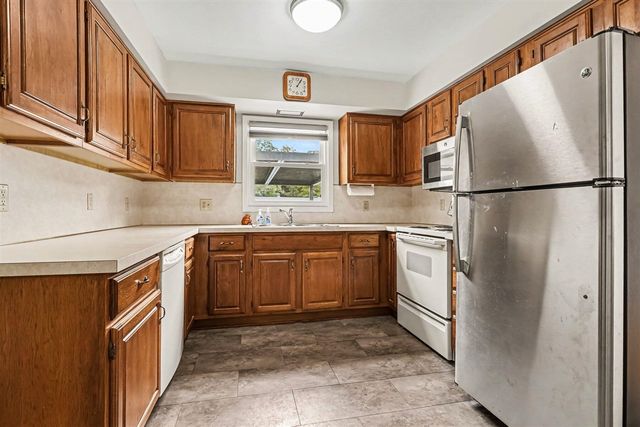 5215 Grosse Pointe Street, Portage, MI 49024