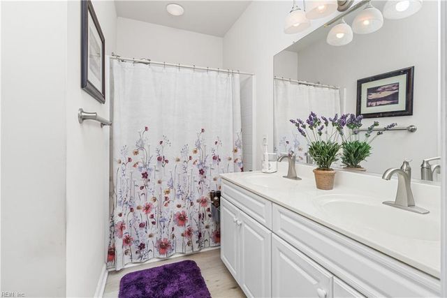 856 Devereaux DR, Virginia Beach, VA 23462