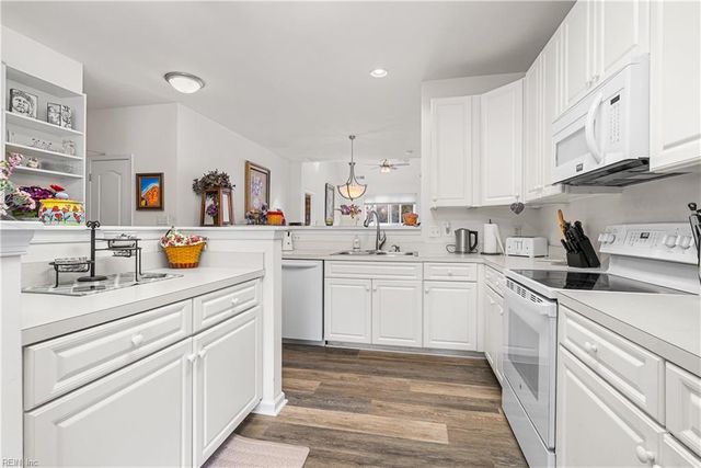 856 Devereaux DR, Virginia Beach, VA 23462