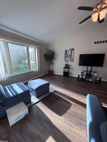 45871 Karam Drive, Shelby Twp, MI 48315