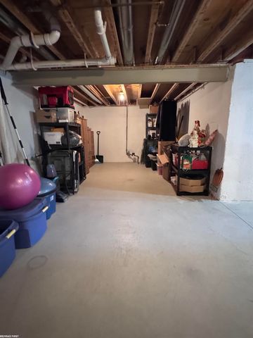 45871 Karam Drive, Shelby Twp, MI 48315