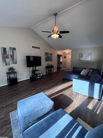45871 Karam Drive, Shelby Twp, MI 48315