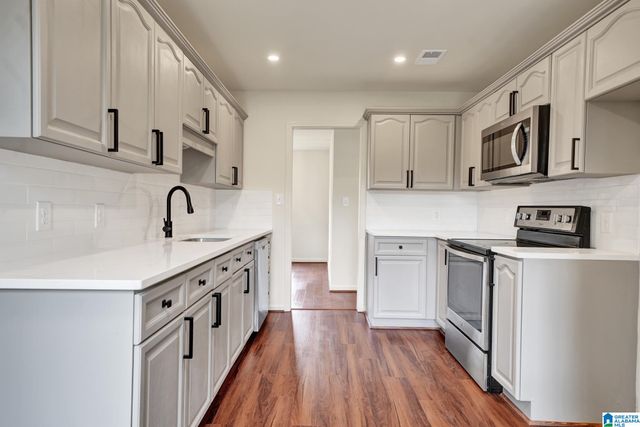 1751 BRADFORD LANE, Bessemer, AL 35022