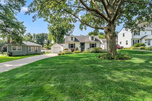 3248 14th Street, Rock Island, IL 61201