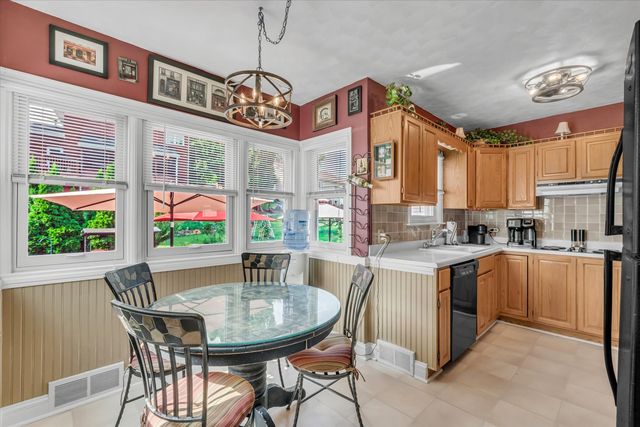 3248 14th Street, Rock Island, IL 61201