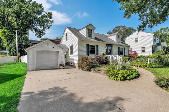 3248 14th Street, Rock Island, IL 61201