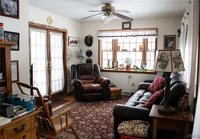 28 Meadow Street, Kirkland, NY 13323