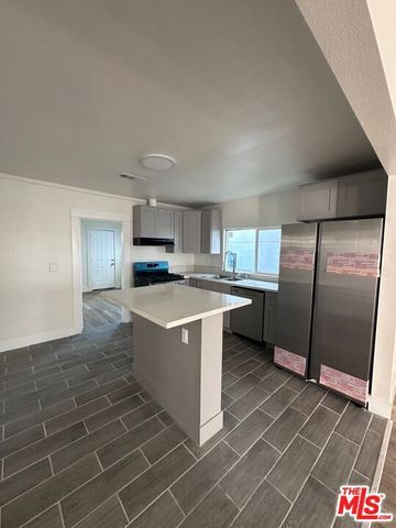 1238 N Mariposa Avenue, Los Angeles, CA 90029