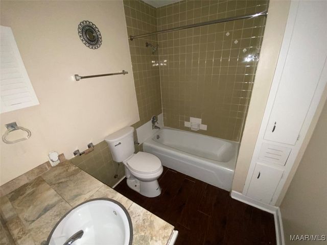 2440 Price Street B, Montgomery, AL 36111