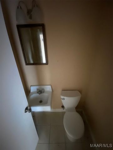 2440 Price Street B, Montgomery, AL 36111