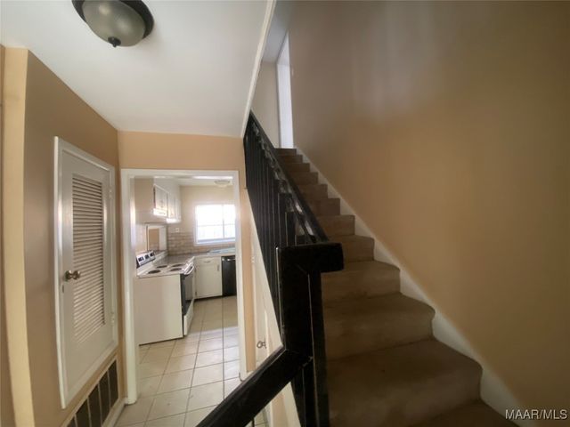 2440 Price Street B, Montgomery, AL 36111