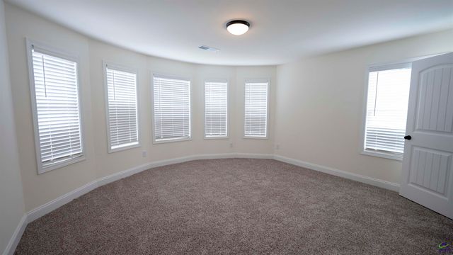 312 Garnet Drive, Bonaire, GA 31005