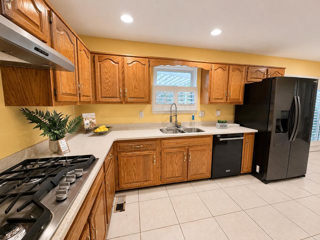 8014 Woodstone Drive, Hixson, TN 37343