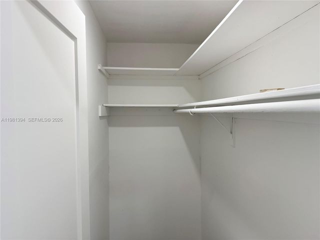 890 SW 28th St 2, Fort Lauderdale, FL 33315