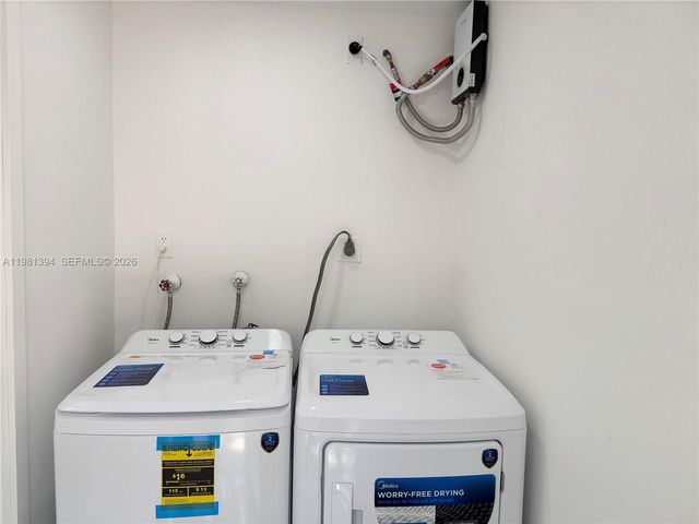 890 SW 28th St 2, Fort Lauderdale, FL 33315