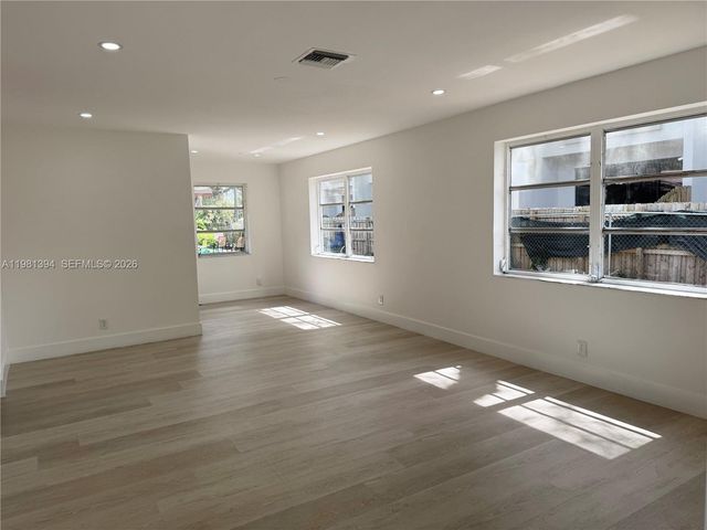 890 SW 28th St 2, Fort Lauderdale, FL 33315