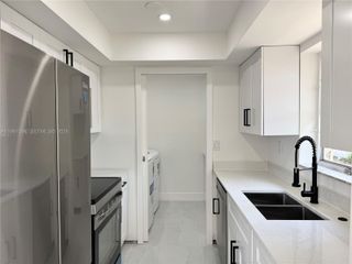 890 SW 28th St 2, Fort Lauderdale, FL 33315