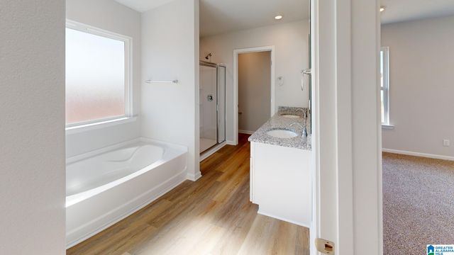 213 MILL POINT CIRCLE, Calera, AL 35040