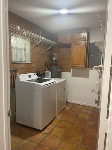 19823 NW 64th Place, Hialeah, FL 33015