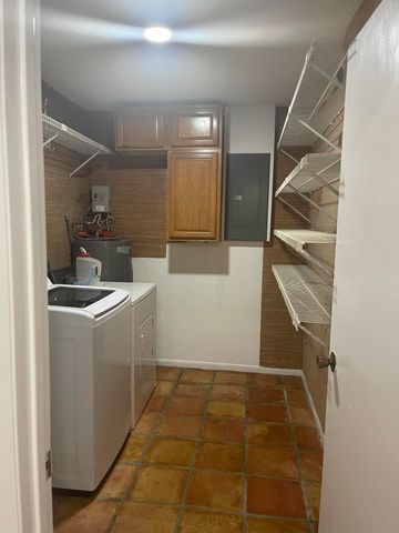 19823 NW 64th Place, Hialeah, FL 33015