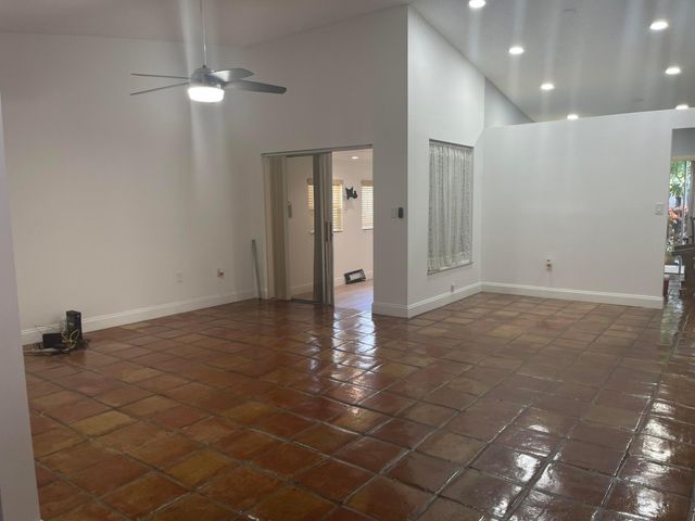 19823 NW 64th Place, Hialeah, FL 33015