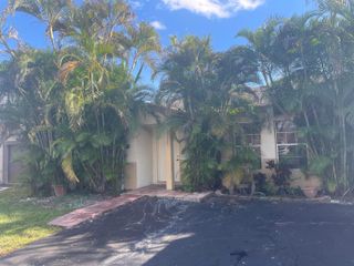 19823 NW 64th Place, Hialeah, FL 33015