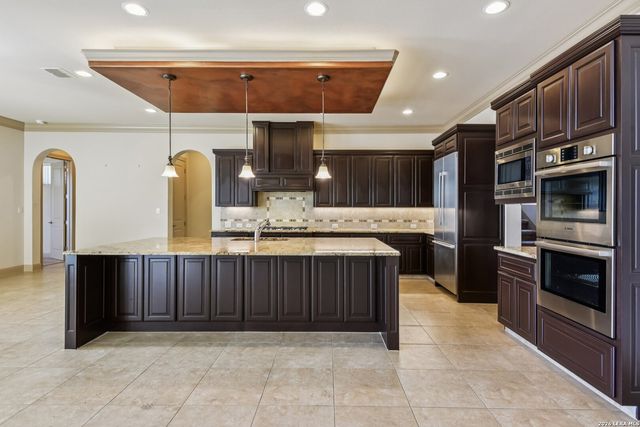 6326 malaga, San Antonio, TX 78257