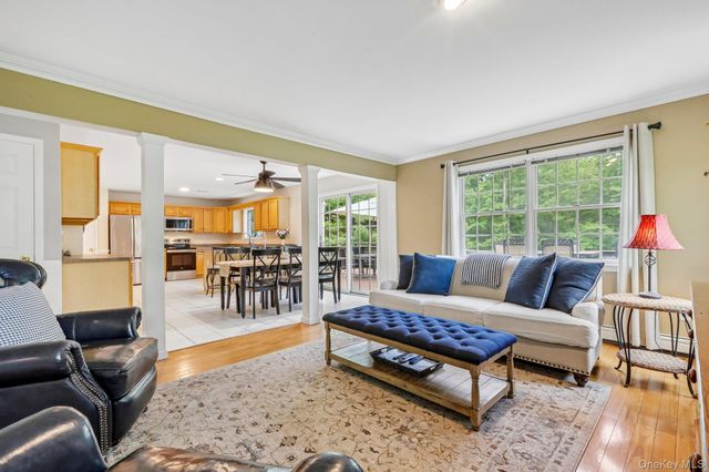 33 Sutherland Drive, Highland Mills, NY 10930