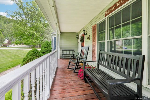 33 Sutherland Drive, Highland Mills, NY 10930