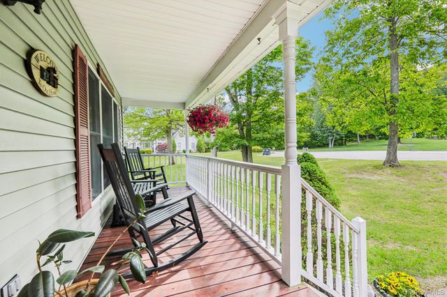 33 Sutherland Drive, Highland Mills, NY 10930