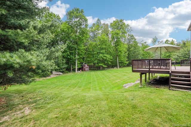 33 Sutherland Drive, Highland Mills, NY 10930