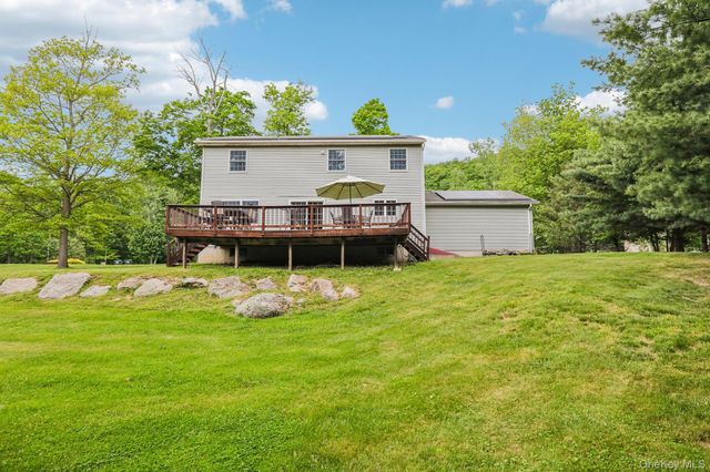 33 Sutherland Drive, Highland Mills, NY 10930