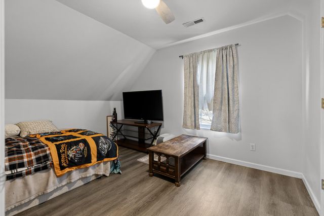 1525 Wildwood Lake Road SE, Cleveland, TN 37311