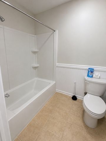 14 Holly Trl 14, Hopkinton, MA 01748