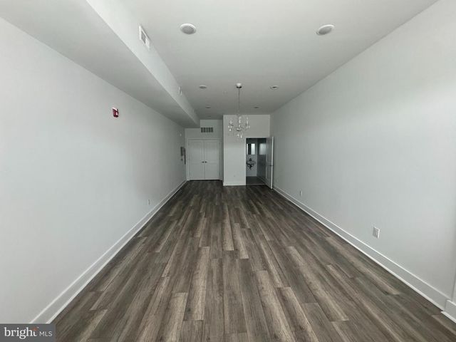 2208 RIDGE AVE, Philadelphia, PA 19121