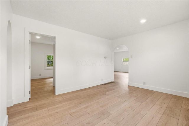 706 E Burgess Street, Mount Vernon, OH 43050