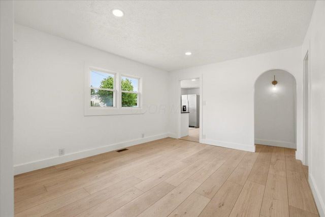 706 E Burgess Street, Mount Vernon, OH 43050