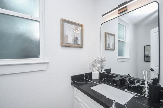 6545 Sealey Street, Houston, TX 77091