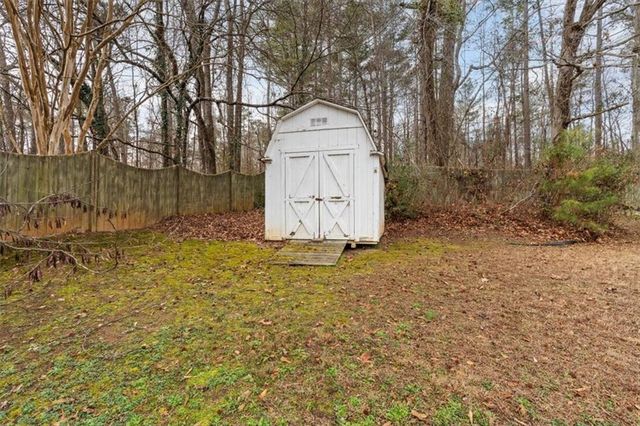 877 Bramlett Way, Powder Springs, GA 30127