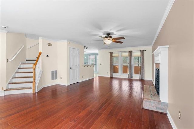 877 Bramlett Way, Powder Springs, GA 30127