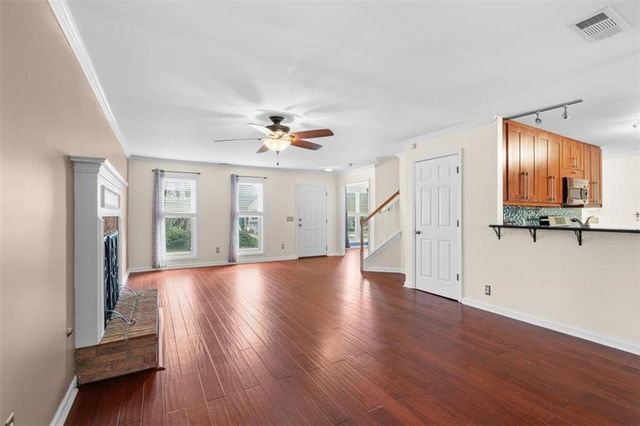 877 Bramlett Way, Powder Springs, GA 30127