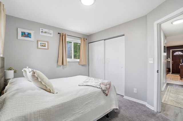 1041 Loring Road, Columbus, OH 43224
