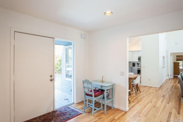 70 Jagger Lane, Westhampton, NY 11977